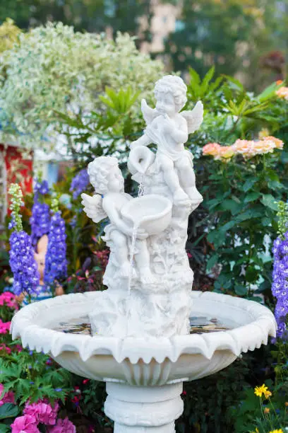 Outdoor Lighting & Decor image